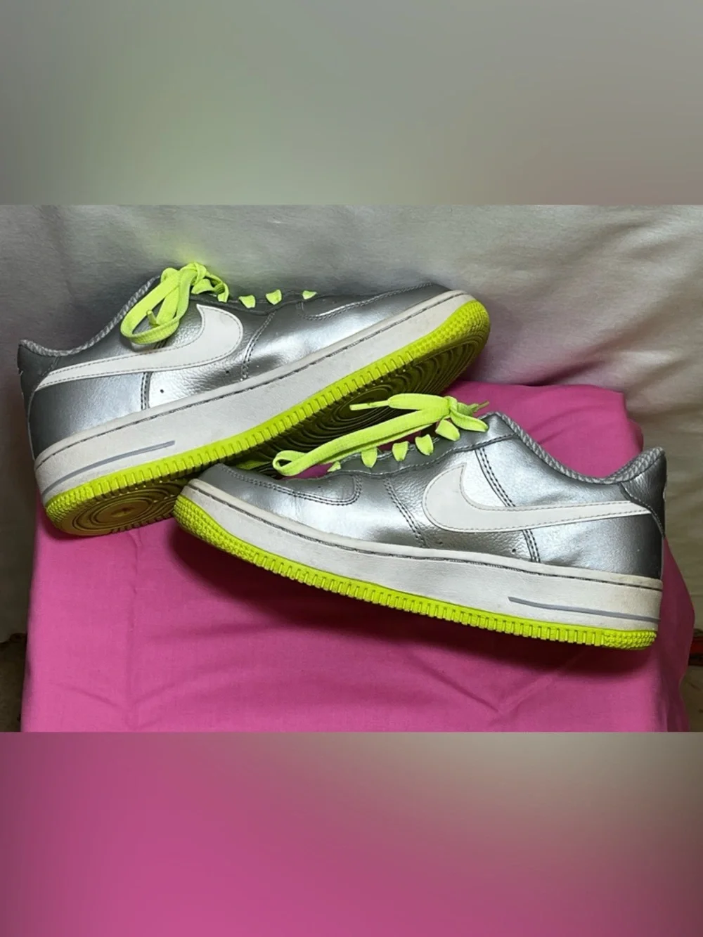 Nike Air Force 1 Silver Volt Neon Size 4.5Y Women’s 6 AF1‎ Low Y2K Streetwear